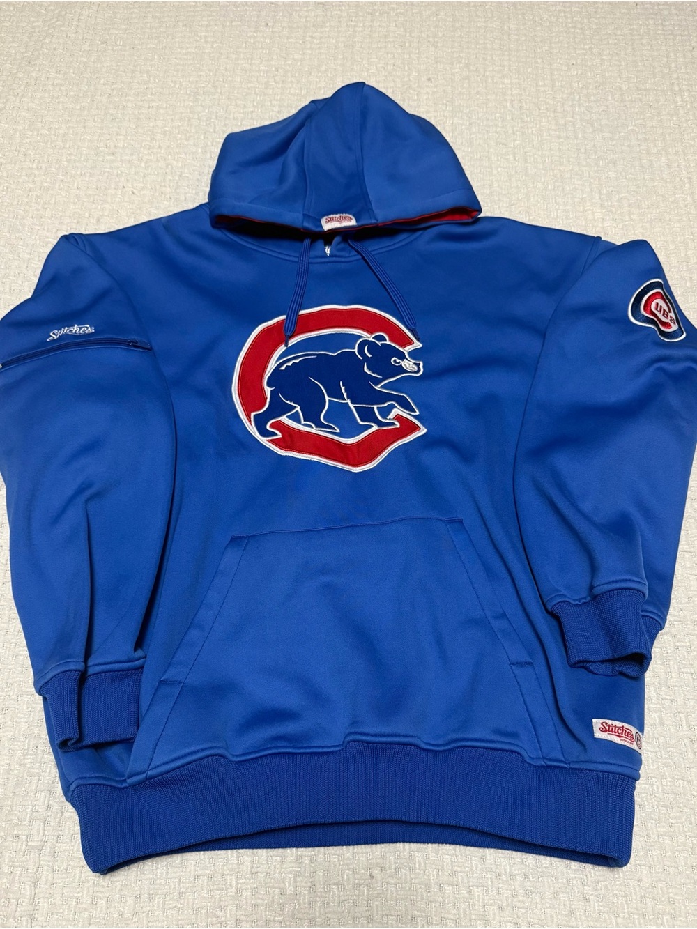 Chicago Cub Stitches men’s hoodie, large